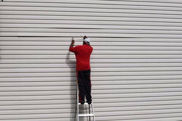 Loose Siding Repair in Hayward