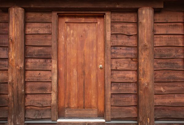 Log Cabin Siding Installation in Hayward