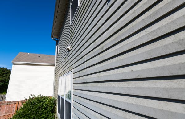 Cost of Vinyl Siding Panel Replacement in Hayward